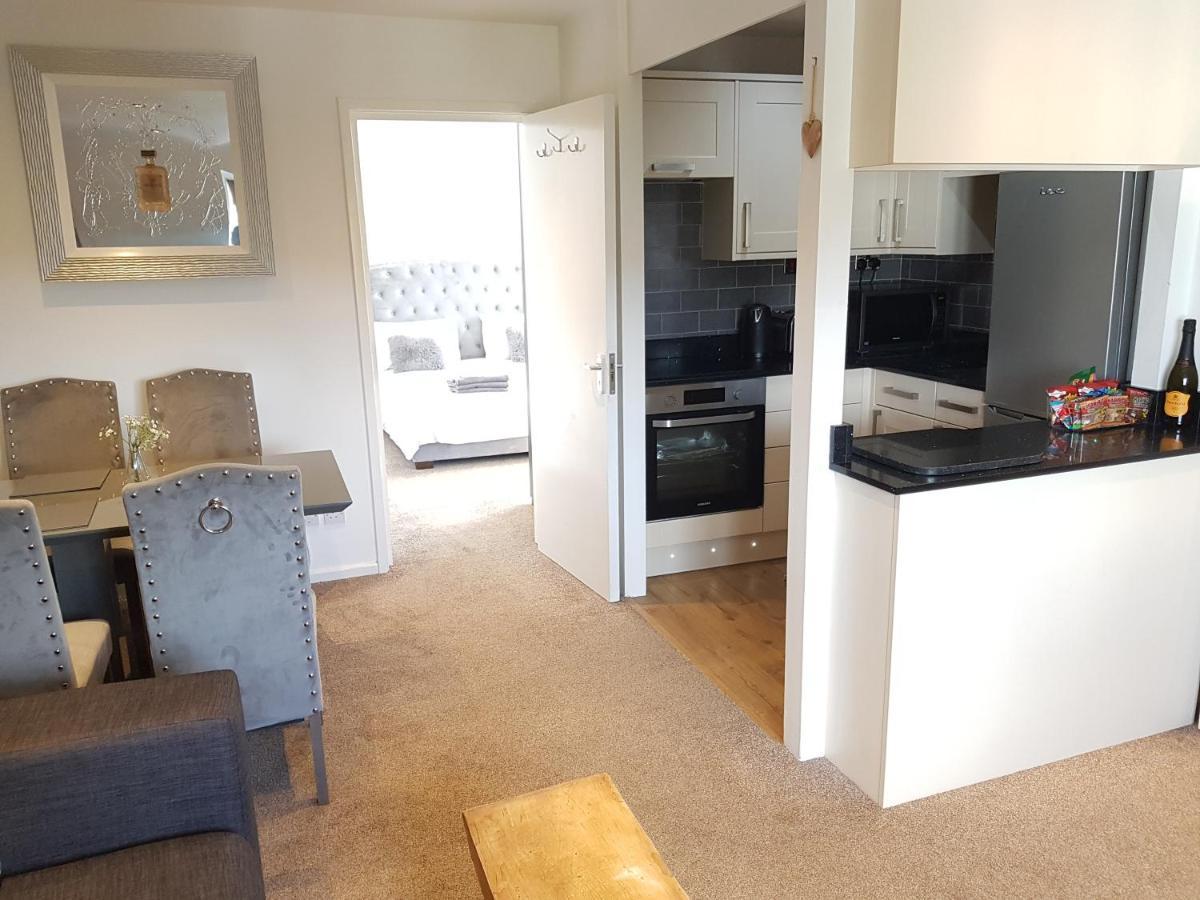 Bowness On Windermere, Lovely Apartment For 4 With Parking Extérieur photo