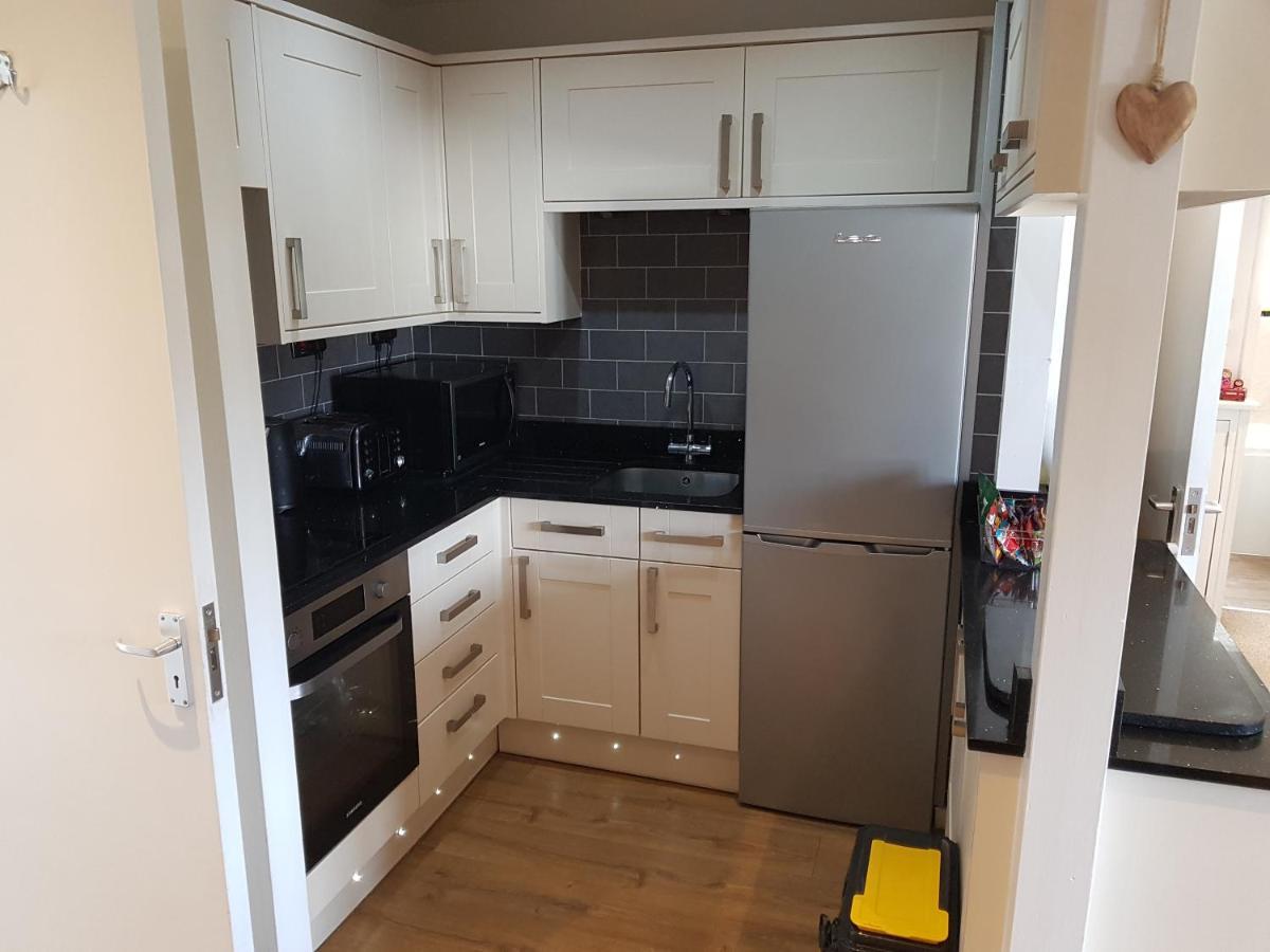 Bowness On Windermere, Lovely Apartment For 4 With Parking Extérieur photo